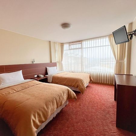 Hotel Flor De Los Andes Tulcán المظهر الخارجي الصورة