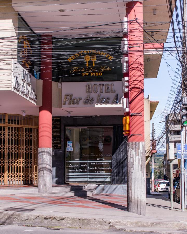 Hotel Flor De Los Andes Tulcán المظهر الخارجي الصورة