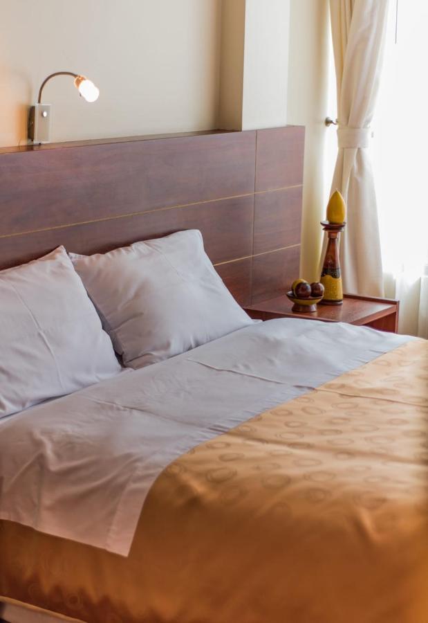Hotel Flor De Los Andes Tulcán المظهر الخارجي الصورة